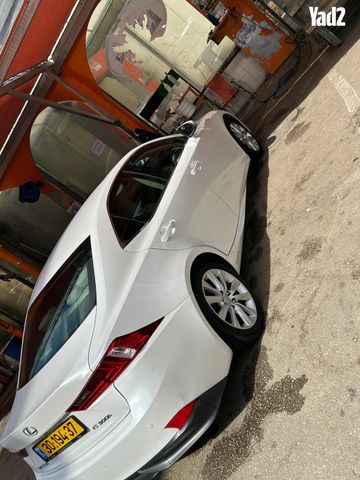 מודעת רכב לקסוס IS