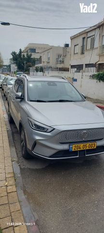 מודעת רכב אם ג'י ZS