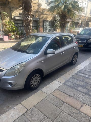 מודעת רכב יונדאי i20