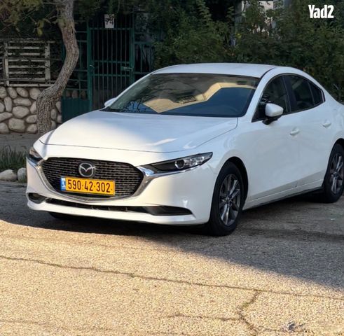 מודעת רכב מאזדה 3