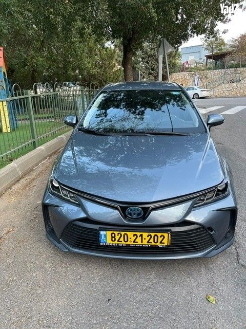 מודעת רכב טויוטה קורולה