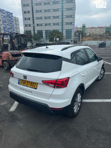 מודעת רכב סיאט ארונה