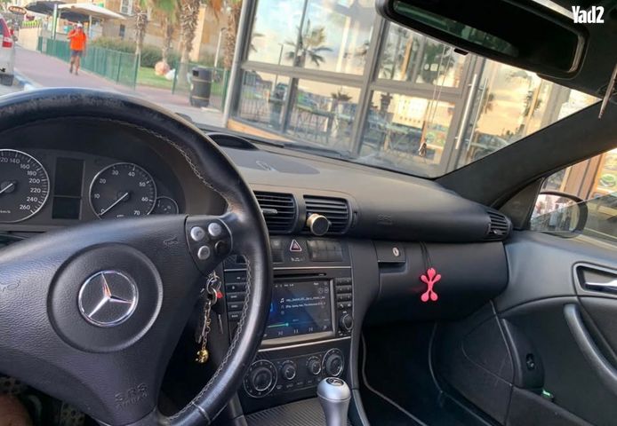 מודעת רכב מרצדס-בנץ C-class
