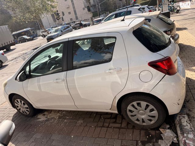 מודעת רכב טויוטה יאריס