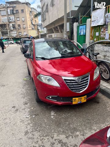 מודעת רכב לנצ'יה אפסילון
