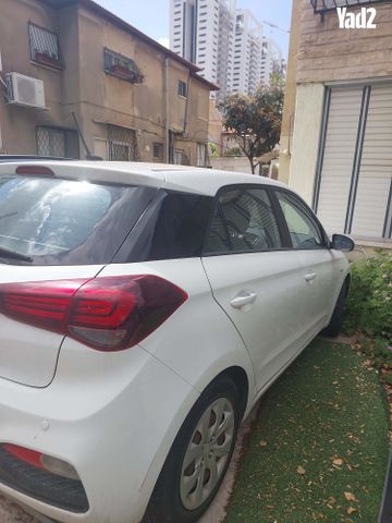 מודעת רכב יונדאי i20