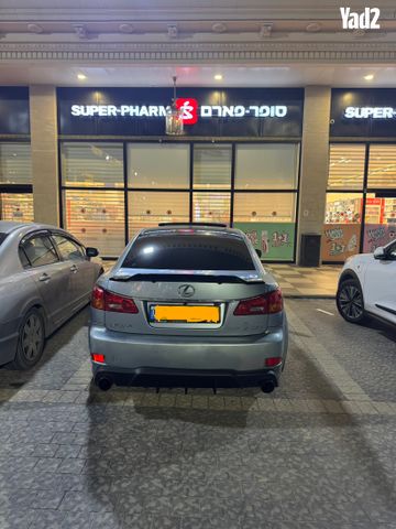 מודעת רכב לקסוס IS