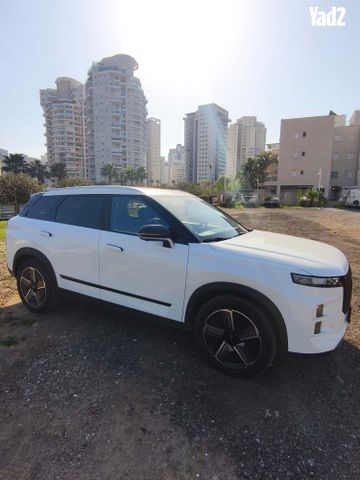 מודעת רכב ג'אקו J7