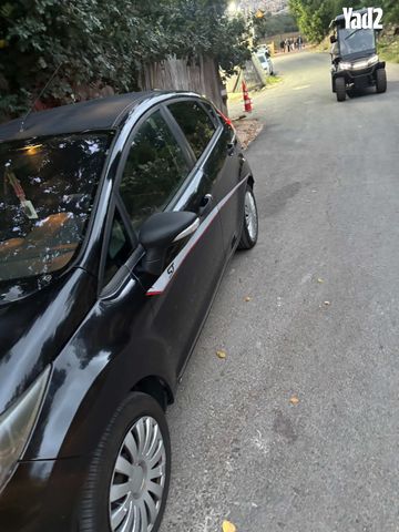 מודעת רכב פורד פיאסטה