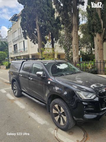 מודעת רכב איסוזו די-מקס