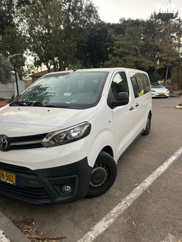 מודעת רכב טויוטה פרואייס