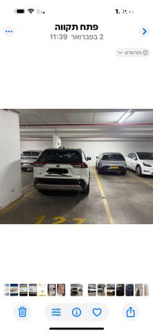 מודעת רכב טויוטה RAV4