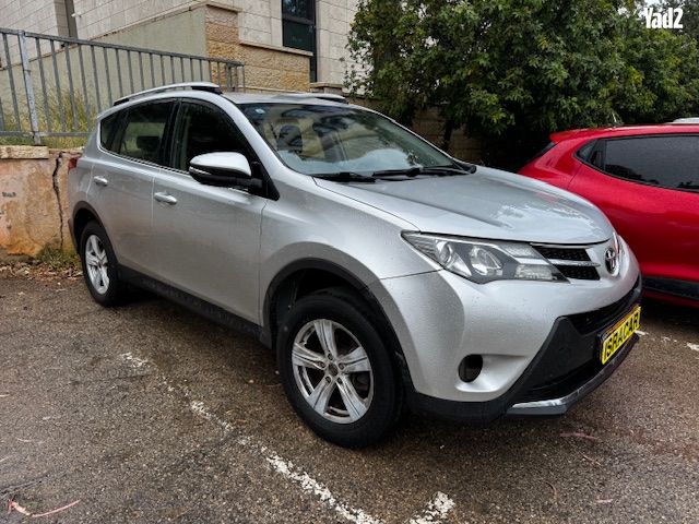 מודעת רכב טויוטה RAV4