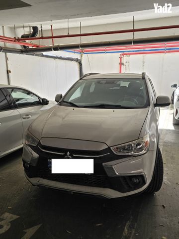 מודעת רכב מיצובישי ASX