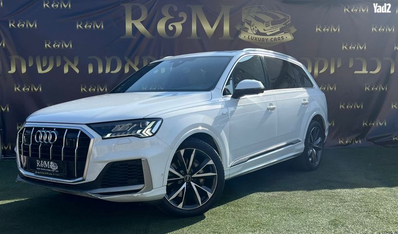 מודעת רכב אאודי Q7