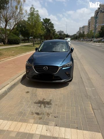 מודעת רכב מאזדה CX-3