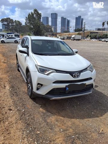 מודעת רכב טויוטה RAV4