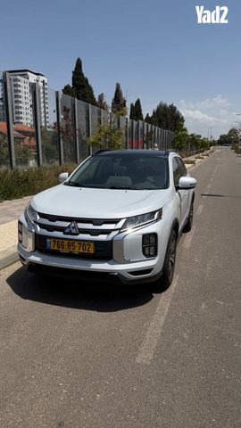 מודעת רכב מיצובישי ASX