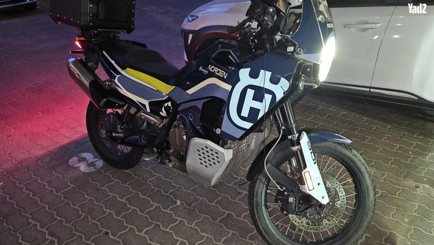 מודעת רכב הוסקוורנה NORDEN 901 UN