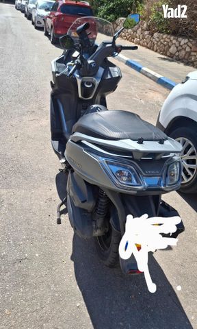מודעת רכב קימקו דאון-טאון 350