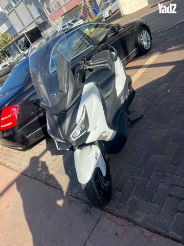 מודעת רכב סאן יאנג ג'וי-מקס Z-250