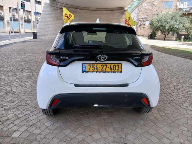 מודעת רכב טויוטה יאריס 2