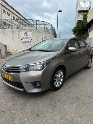 מודעת רכב טויוטה קורולה