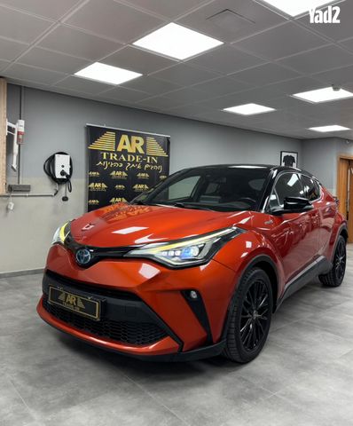 מודעת רכב טויוטה C-HR
