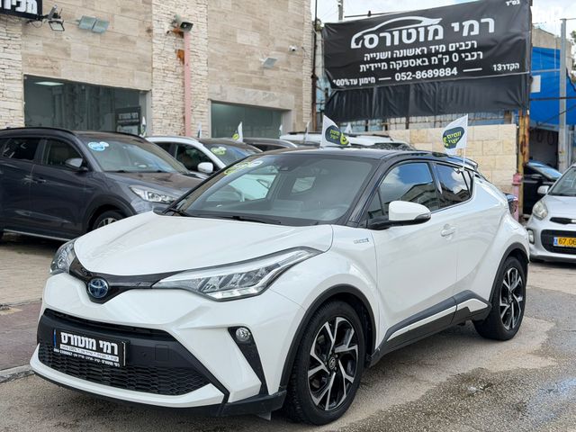 מודעת רכב טויוטה C-HR