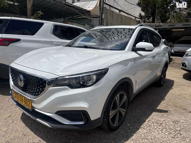 מודעת רכב אם ג'י ZS