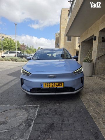 מודעת רכב ג׳ילי Geometry C