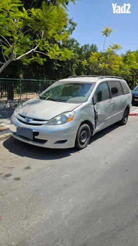 מודעת רכב טויוטה סיינה