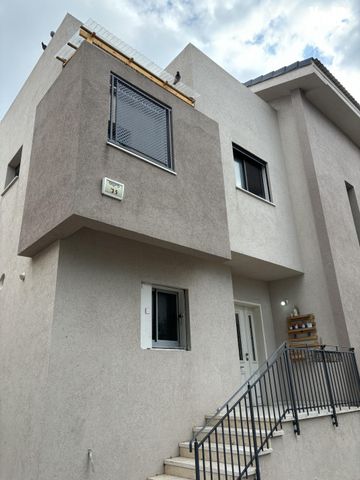 צבר 16