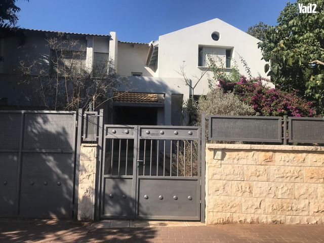 הנורית 2