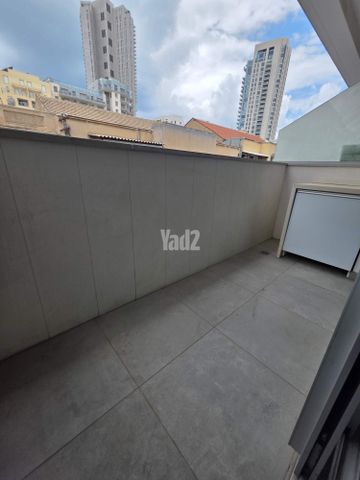 מישאל מזרחי 17