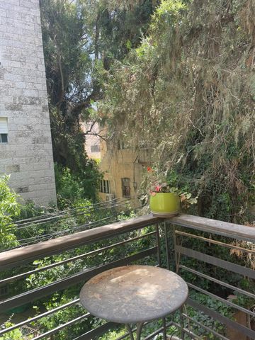 דירה להשכרה בירושלים (תיווך) — 2