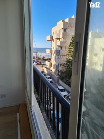 נחשון 