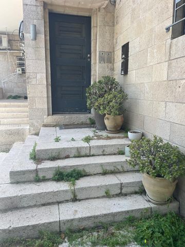 דירה להשכרה בירושלים (תיווך) — 3