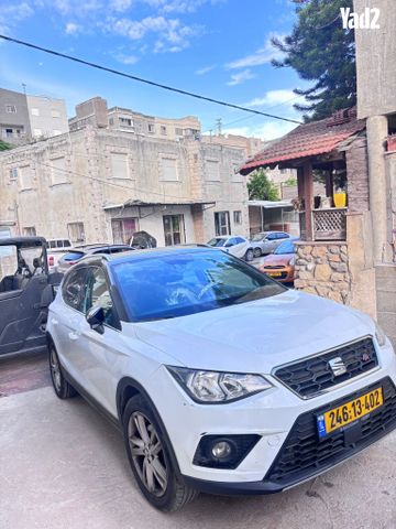 מודעת רכב סיאט ארונה