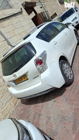 מודעת רכב טויוטה ורסו
