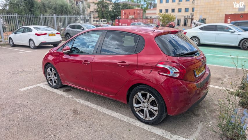 מודעת רכב פיג'ו 208