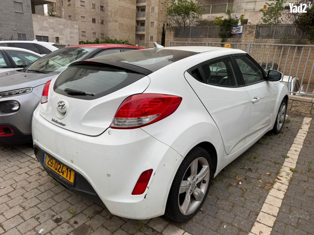 מודעת רכב יונדאי ולוסטר
