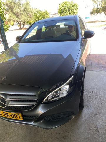 מודעת רכב מרצדס-בנץ C-class