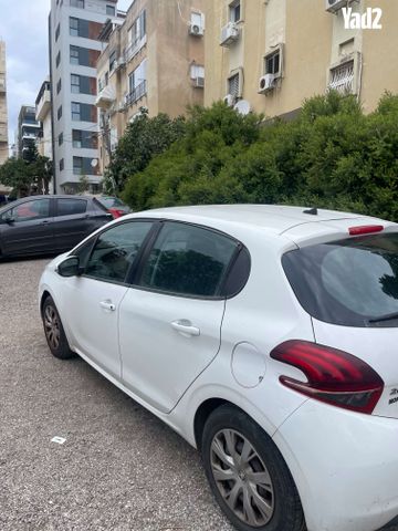 מודעת רכב פיג'ו 208
