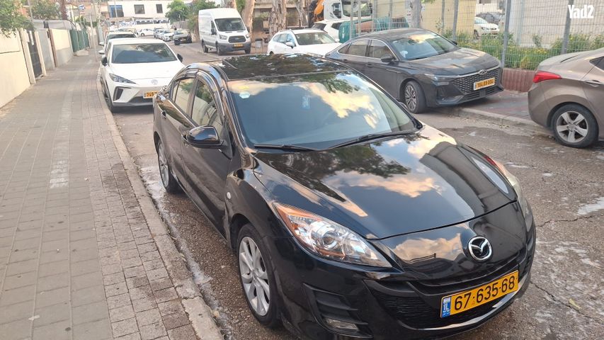 מודעת רכב מאזדה 3