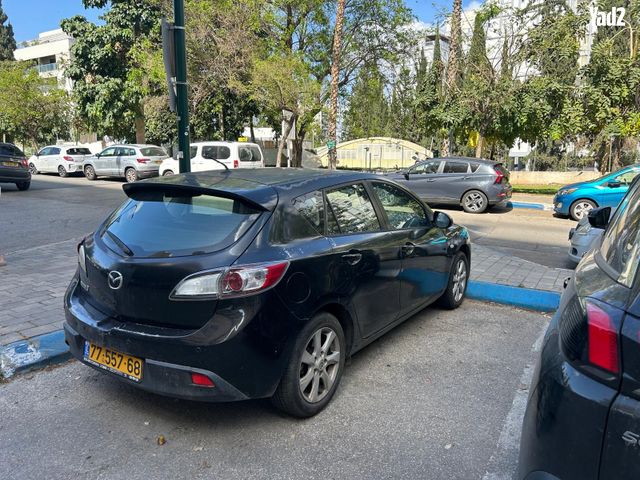 מודעת רכב מאזדה 3