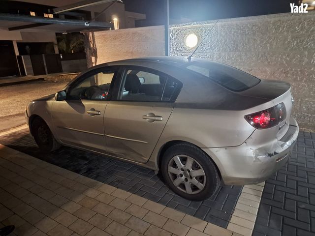 מודעת רכב מאזדה 3