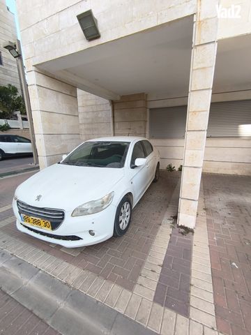 מודעת רכב פיג'ו 301