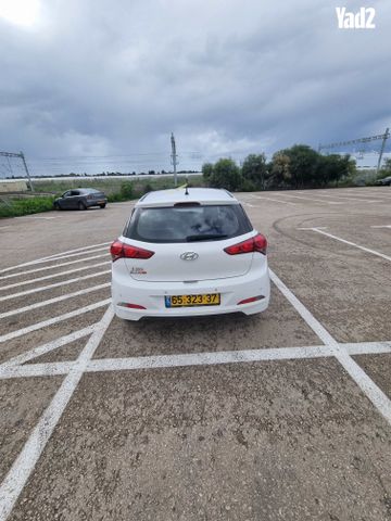 מודעת רכב יונדאי i20