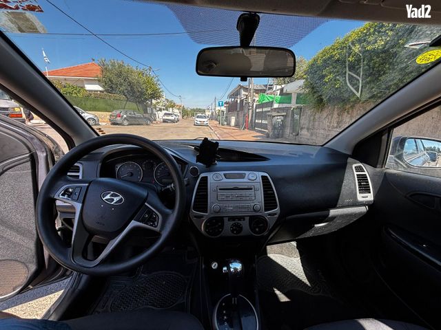 מודעת רכב יונדאי i20